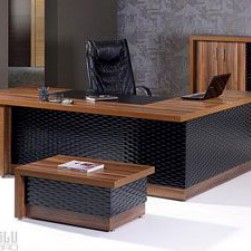 Boss Table 05